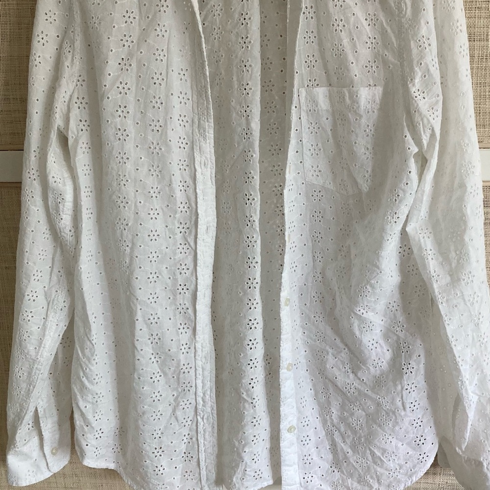 Gap Women's Eyelet Perfect Shirt Medium Tall MT
